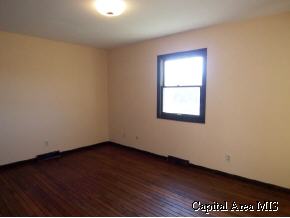 3211 Vigal Road Springfield, IL 62712 - Photo 8 of 9