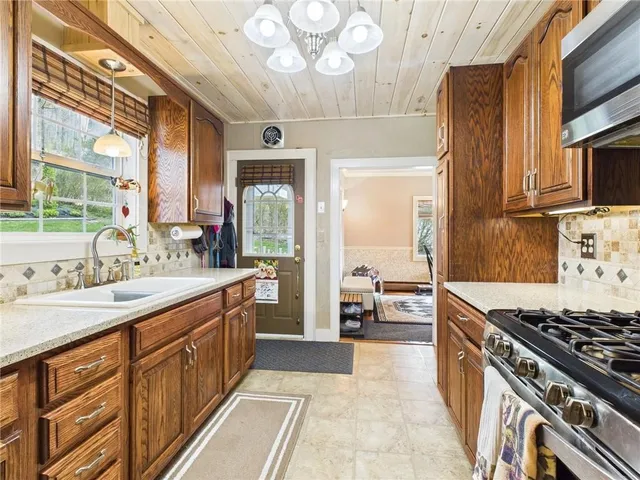 $219,900 | 2 Abbott Road, Bradford, PA 16701