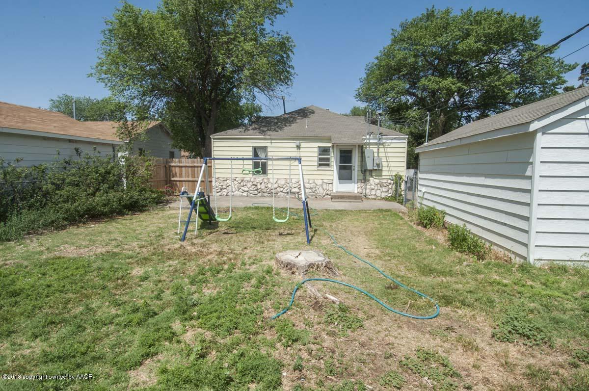 3605 South Harrison Street Amarillo, TX 79110 - Photo 23 of 23 YARD VIEW 1