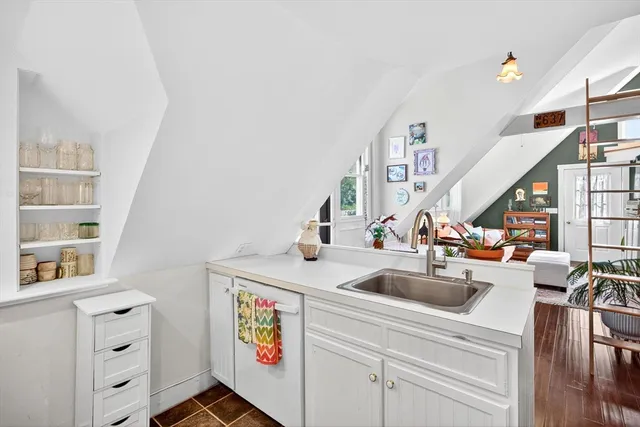 $425,000 | 4 South Highland Road, Unit C, Truro, MA 02666