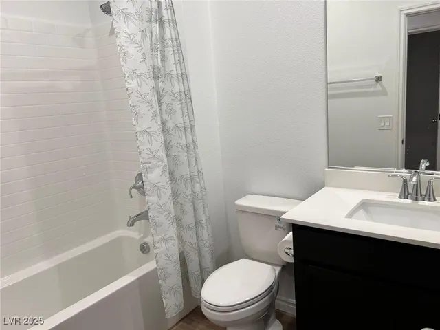 $1,800 | 1072 Gabriela Ridge Lane, Henderson, NV 89002