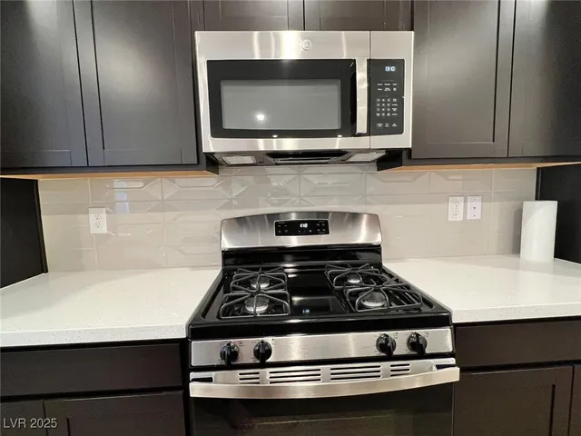 $1,800 | 1072 Gabriela Ridge Lane, Henderson, NV 89002