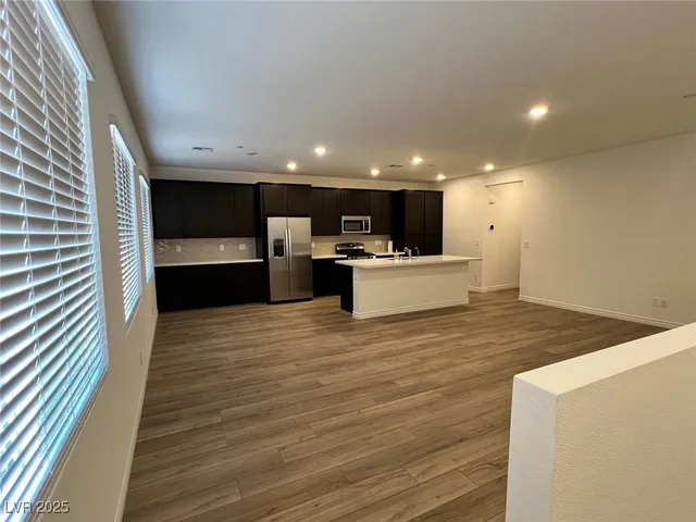 $1,800 | 1072 Gabriela Ridge Lane, Henderson, NV 89002