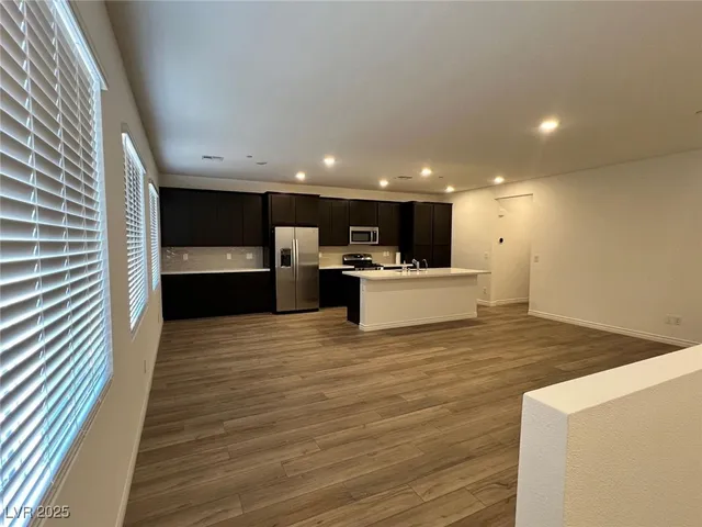 $1,800 | 1072 Gabriela Ridge Lane, Henderson, NV 89002