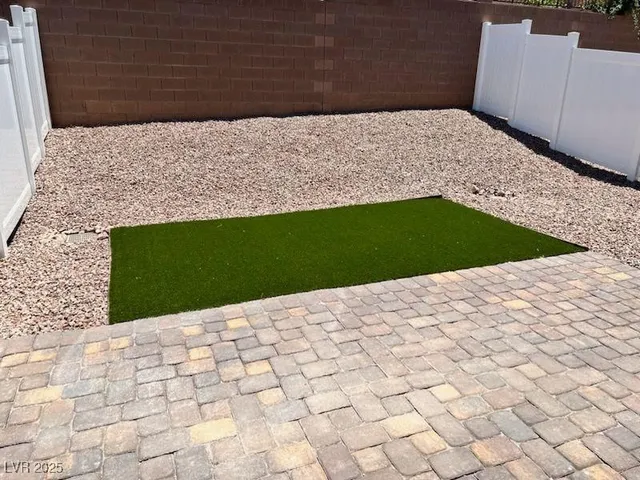 $1,800 | 1072 Gabriela Ridge Lane, Henderson, NV 89002