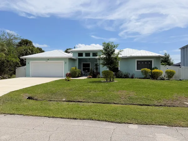 $629,000 | 4609 Southwest Ulster Street, Port St. Lucie, FL 34953