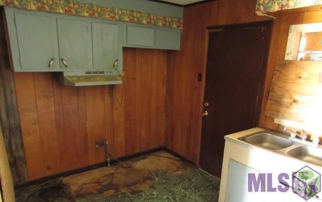 159-161 Milli Street Raceland, LA 70394 - Photo 7 of 13 KITCHEN-161