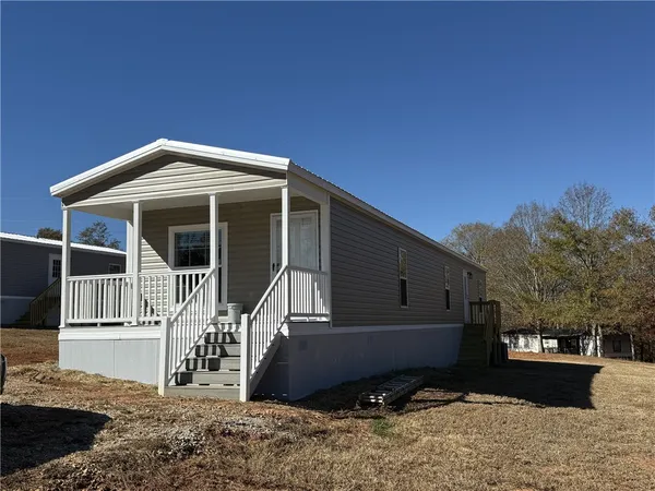 $1,200 | 117 Candlestick Lane, Seneca, SC 29678