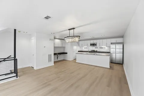 $329,900 | 1330 Rosalie Street, Houston, TX 77004