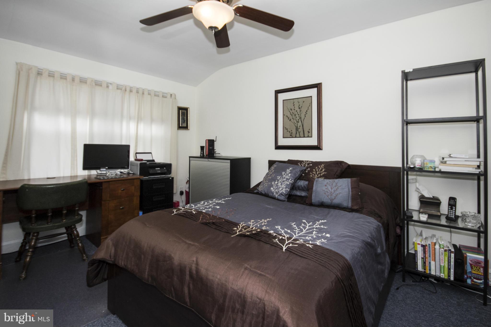 1807 Trenleigh Road Baltimore, MD 21234 - Photo 13 of 29 Spacious