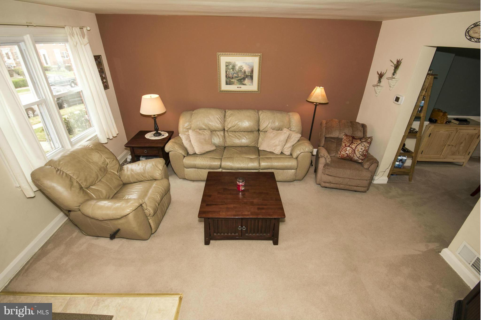 1807 Trenleigh Road Baltimore, MD 21234 - Photo 3 of 29 Living Room