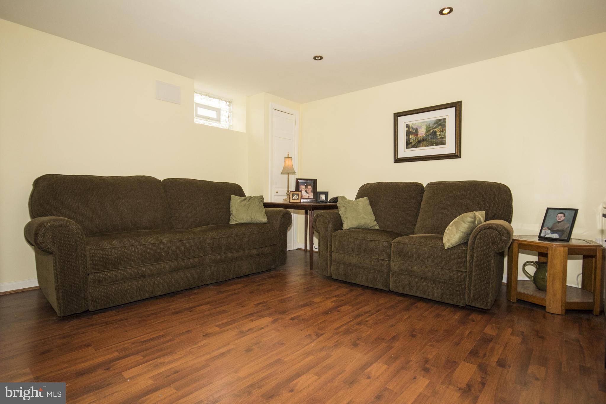 1807 Trenleigh Road Baltimore, MD 21234 - Photo 23 of 29 Spacious