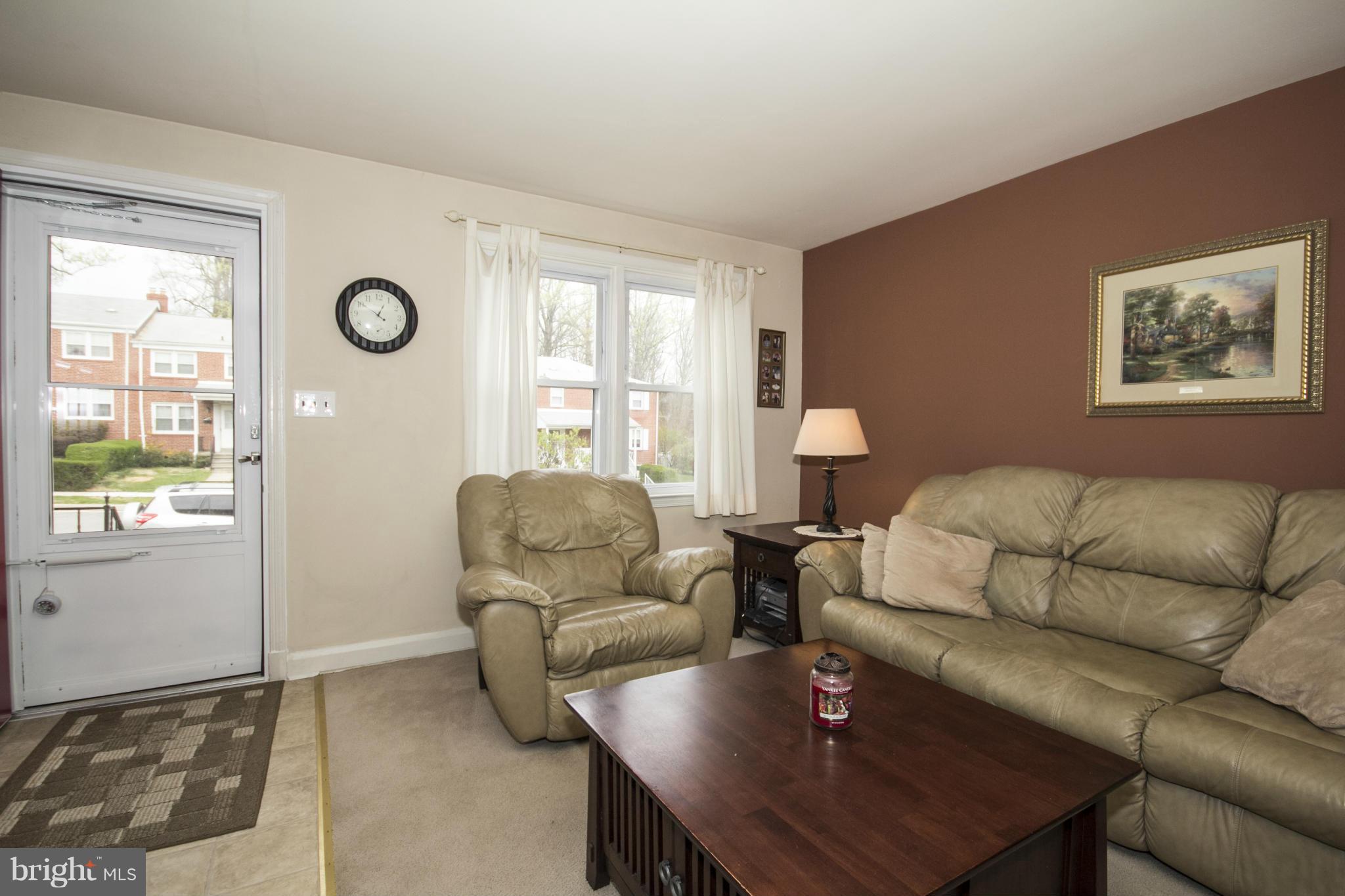 1807 Trenleigh Road Baltimore, MD 21234 - Photo 6 of 29 Living Room entry