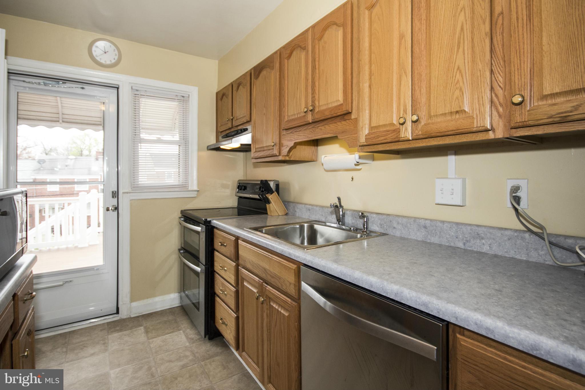 1807 Trenleigh Road Baltimore, MD 21234 - Photo 10 of 29 Kitchen exit door to deck