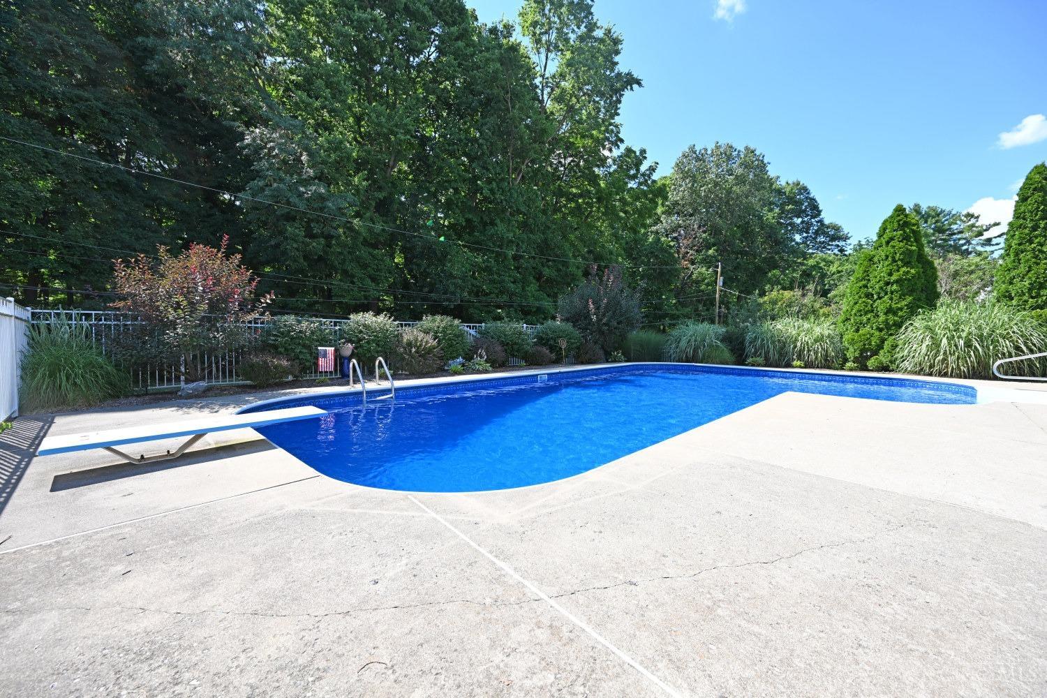 525 Riddle Road Cincinnati, OH 45231 - Photo 43 of 50 Gallery Image 43