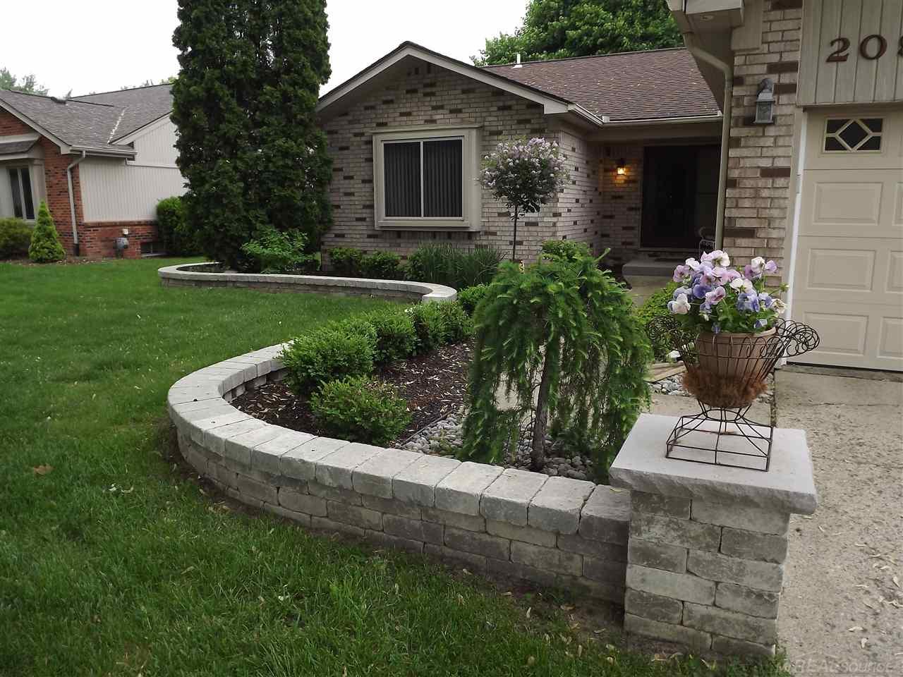 2099 Highsplint Drive Rochester Hills, MI 48307 - Photo 2 of 14