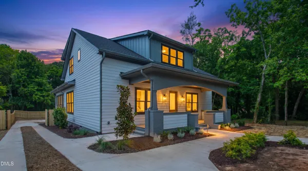 $1,800,000 | 909 Oberlin Road, Raleigh, NC 27605