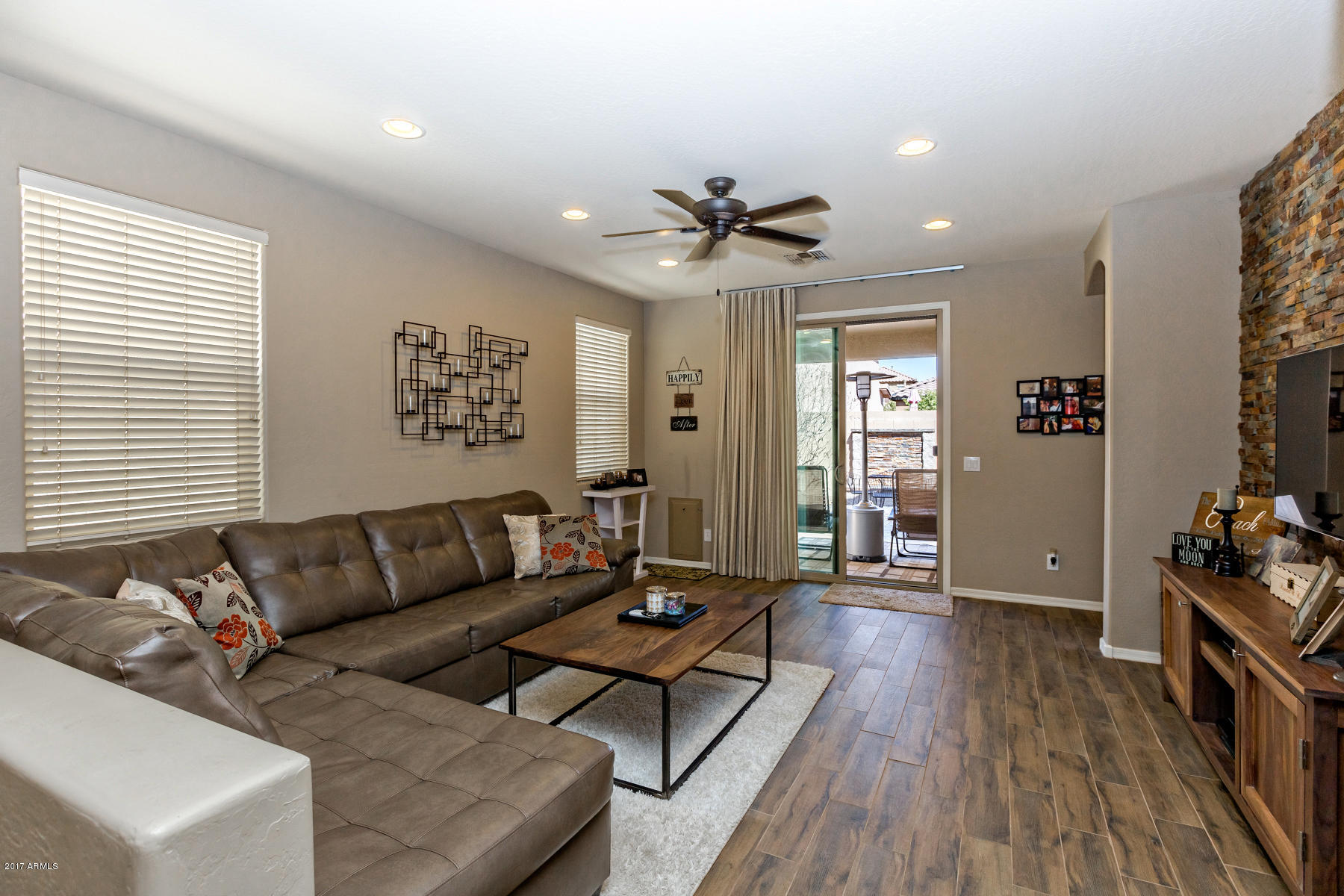 3250 West Florimond Road Phoenix, AZ 85086 - Photo 7 of 31 3250 W Florimond Rd