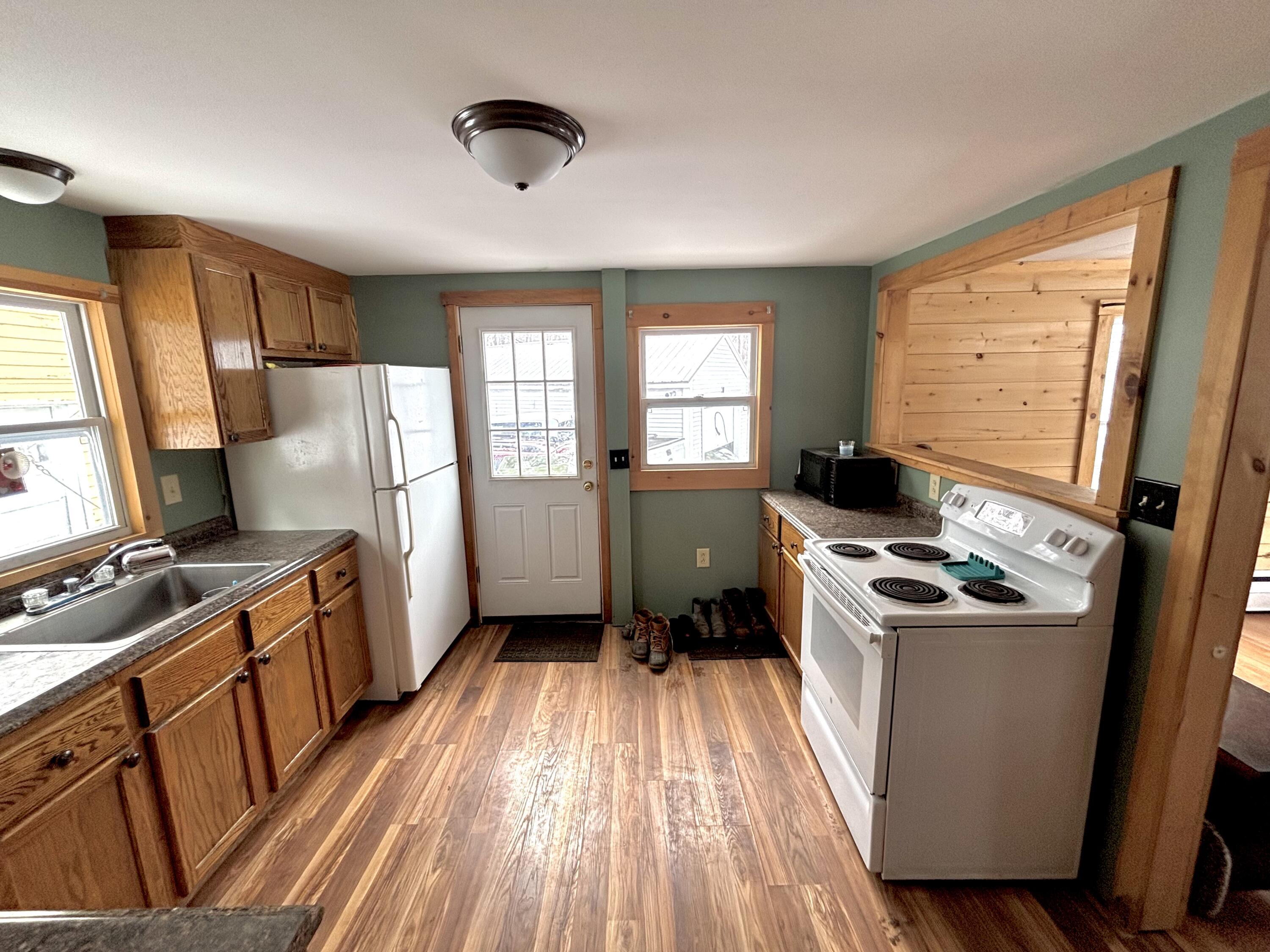 5 Grove Street Millinocket, ME 04462 - Photo 8 of 24 IMG_2447