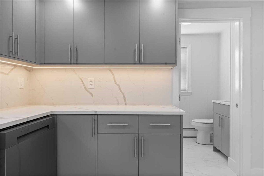 144 Howe Street Marlborough, MA 01752 - Photo 17 of 36