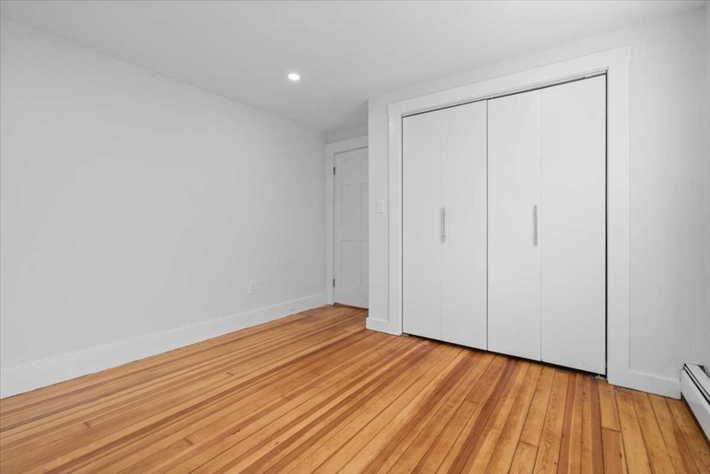 144 Howe Street Marlborough, MA 01752 - Photo 23 of 36