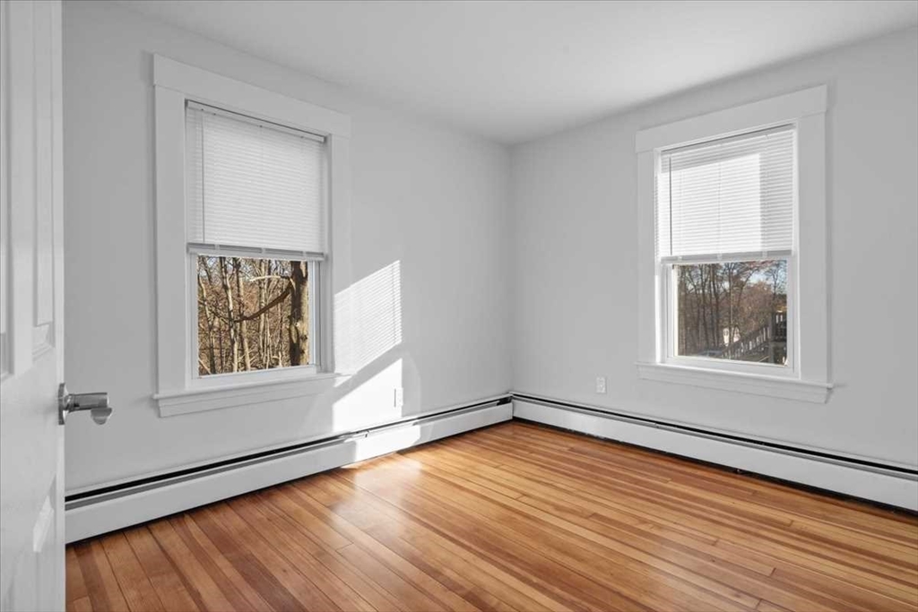 144 Howe Street Marlborough, MA 01752 - Photo 29 of 36