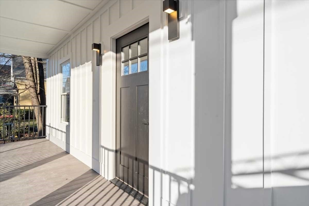 144 Howe Street Marlborough, MA 01752 - Photo 3 of 36