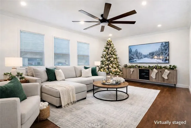 $3,800 | 750 West 118th Street, Los Angeles, CA 90044