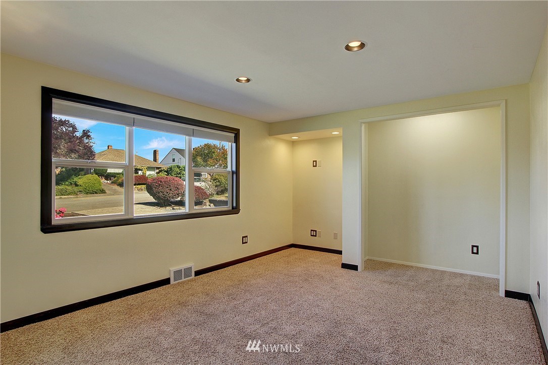 5102 Rucker Avenue Everett, WA 98203 - Photo 16 of 30 Gallery Image 16