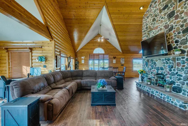 $649,900 | 10453 Highway 101, Decatur, IN 46733