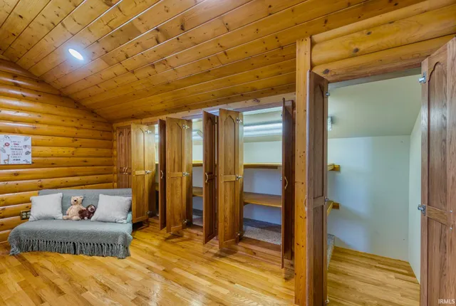 $649,900 | 10453 Highway 101, Decatur, IN 46733