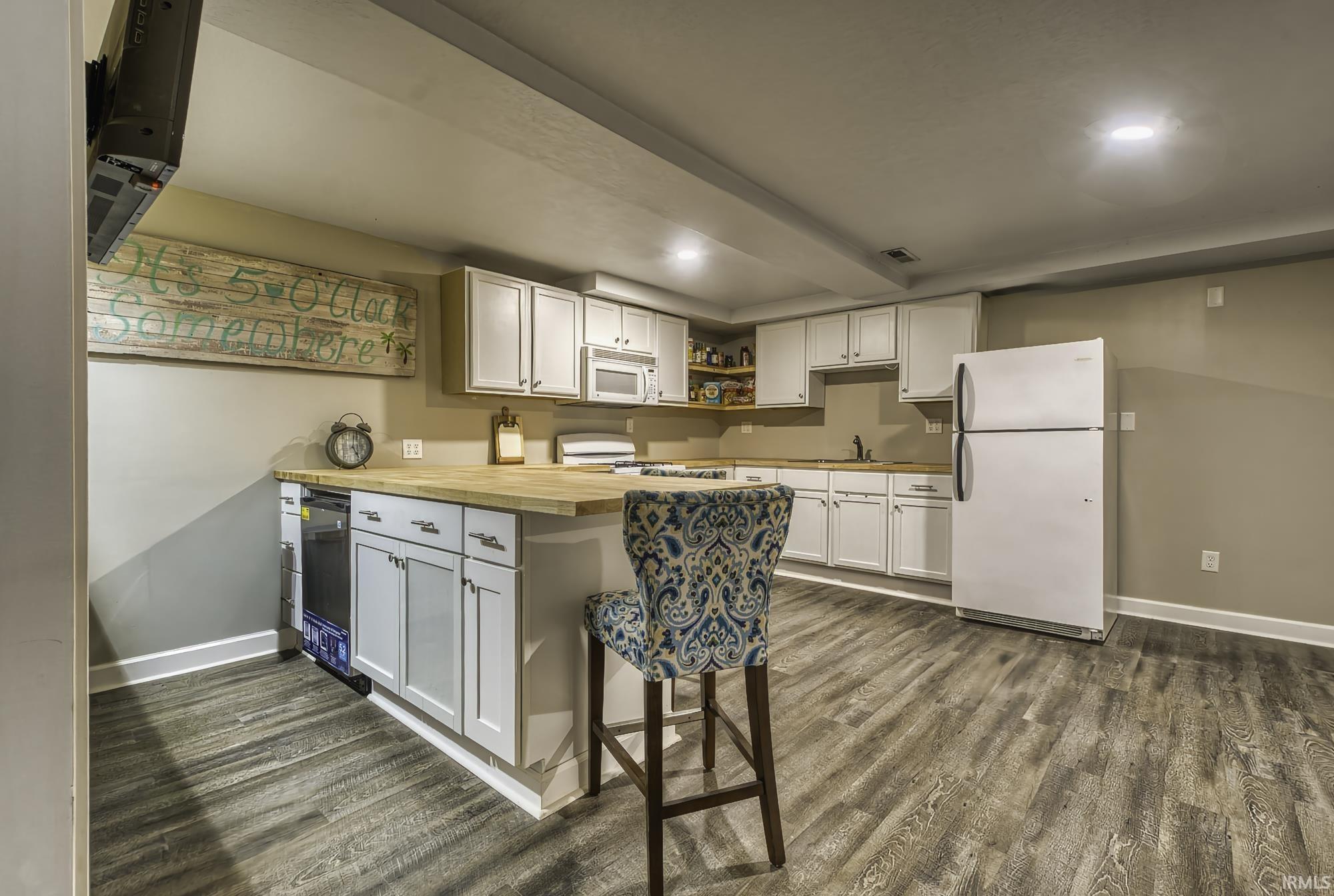 10453 Highway 101 Decatur, IN 46733 - Photo 22 of 36