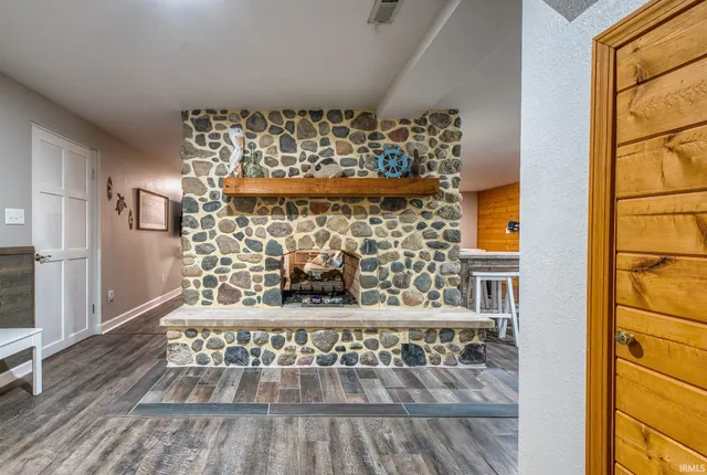 $649,900 | 10453 Highway 101, Decatur, IN 46733