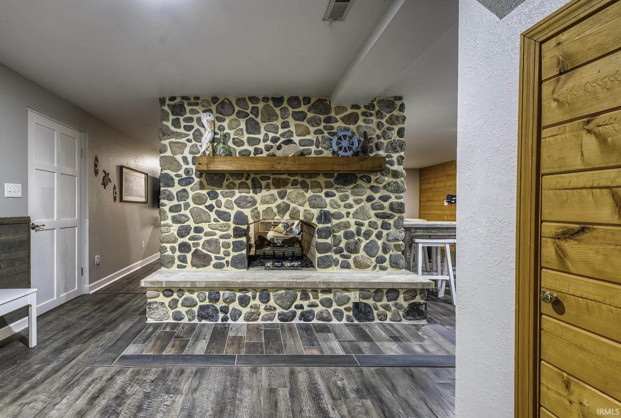 10453 Highway 101 Decatur, IN 46733 - Photo 25 of 36