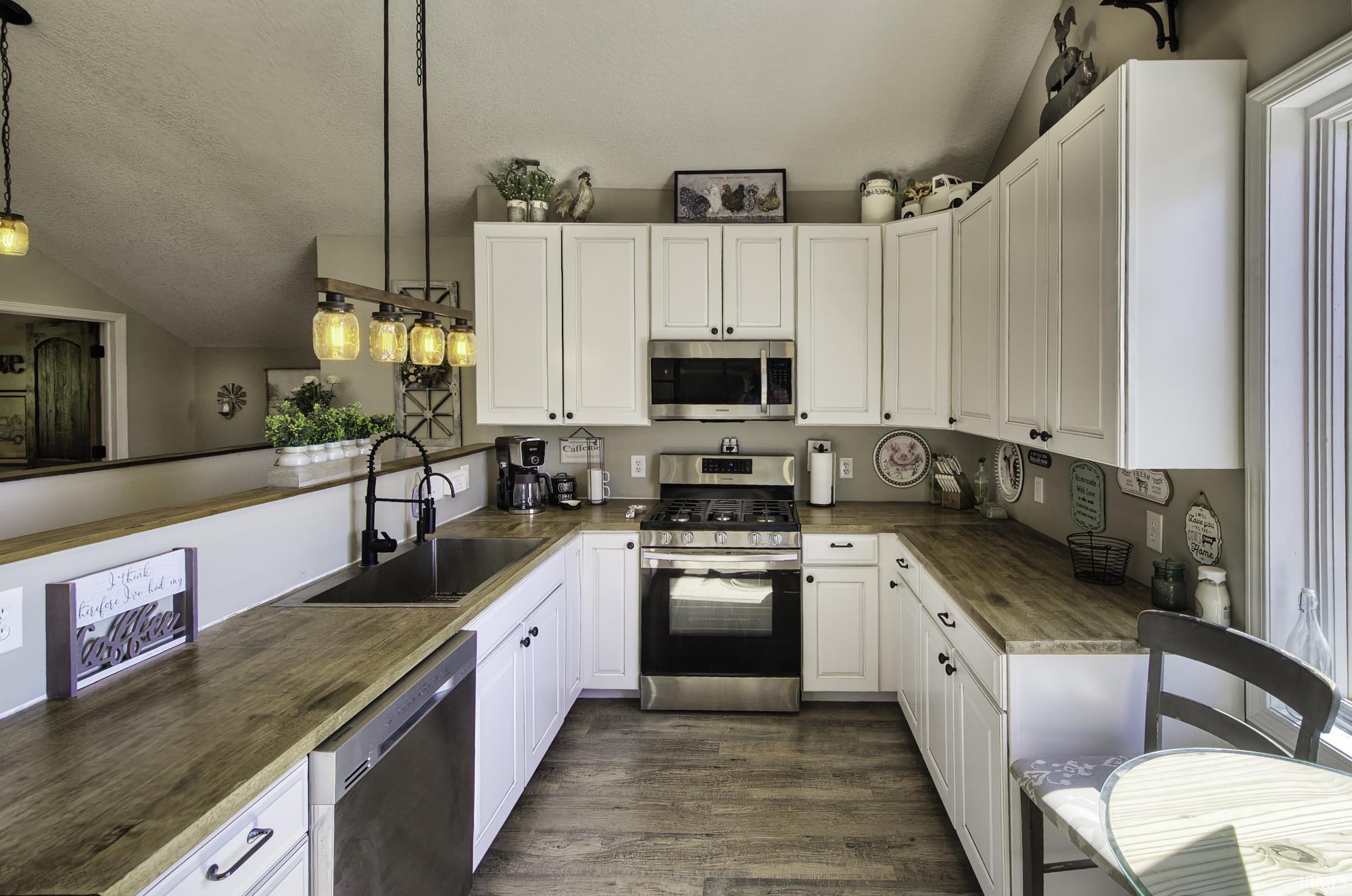 10453 Highway 101 Decatur, IN 46733 - Photo 29 of 36