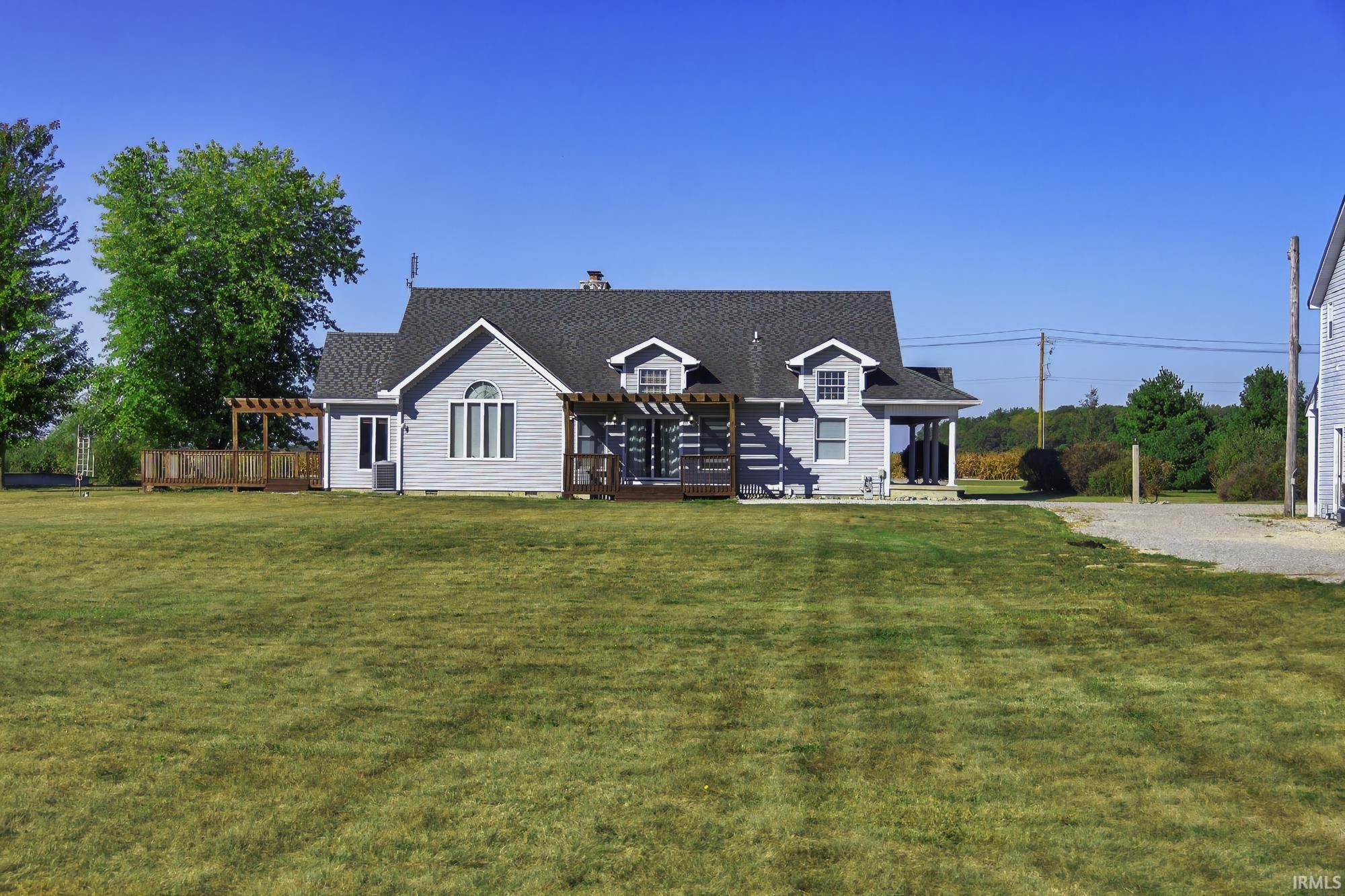 10453 Highway 101 Decatur, IN 46733 - Photo 3 of 36