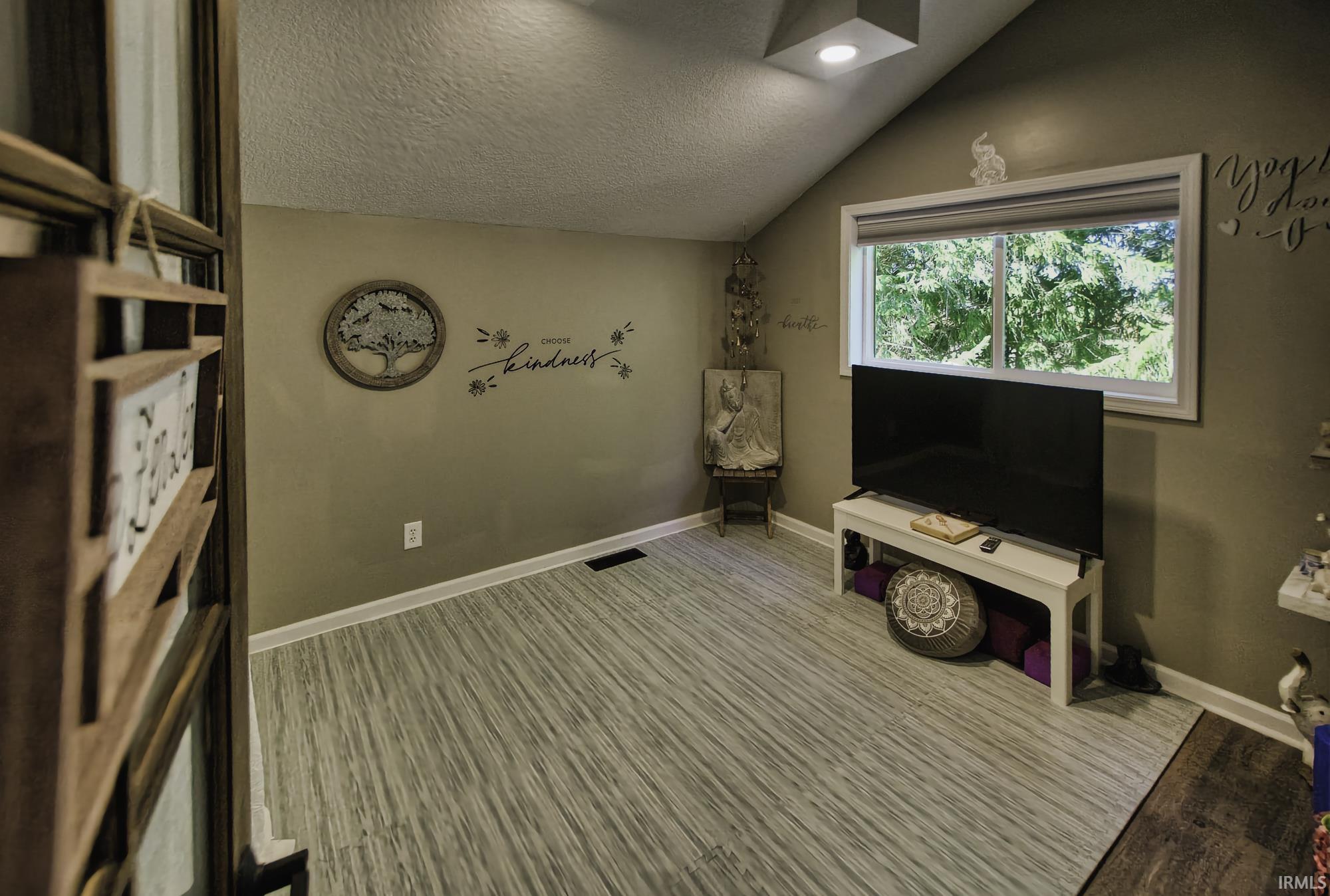 10453 Highway 101 Decatur, IN 46733 - Photo 31 of 36