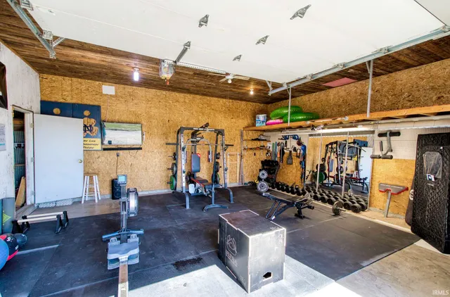 $649,900 | 10453 Highway 101, Decatur, IN 46733