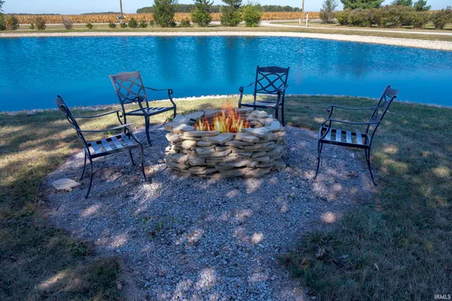 $649,900 | 10453 Highway 101, Decatur, IN 46733