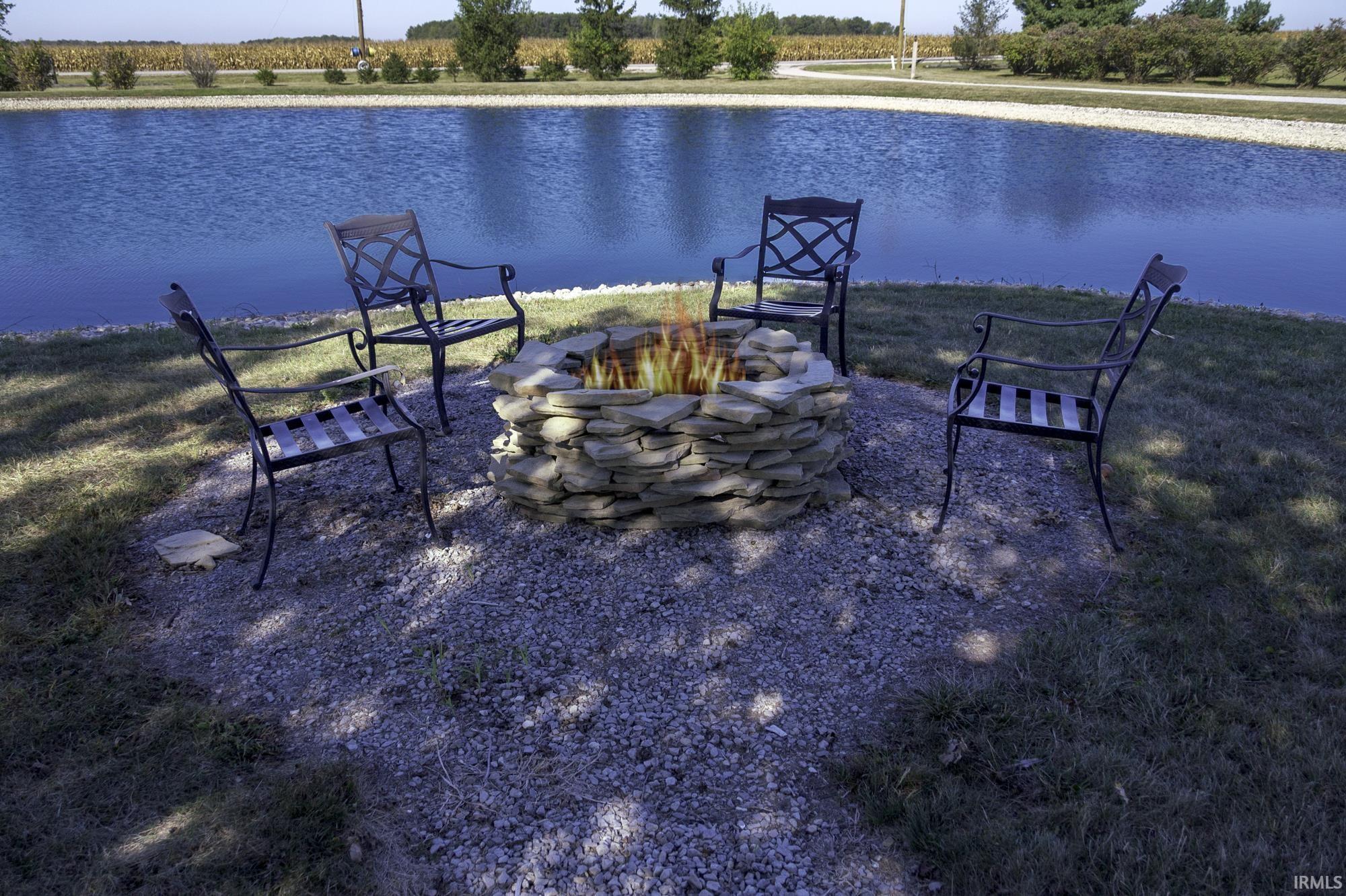 10453 Highway 101 Decatur, IN 46733 - Photo 7 of 36