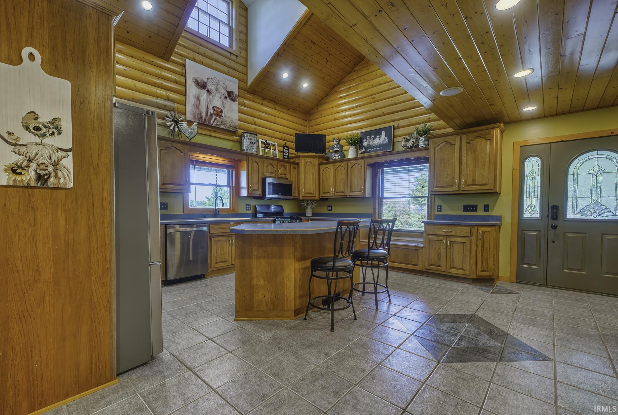 10453 Highway 101 Decatur, IN 46733 - Photo 9 of 36