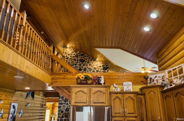 $649,900 | 10453 Highway 101, Decatur, IN 46733