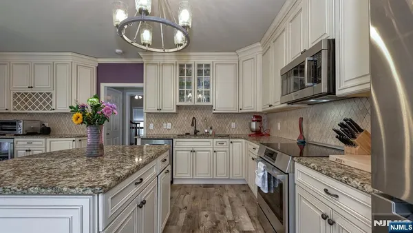 $749,000 | 99 Beech Terrace, Wayne, NJ 07470