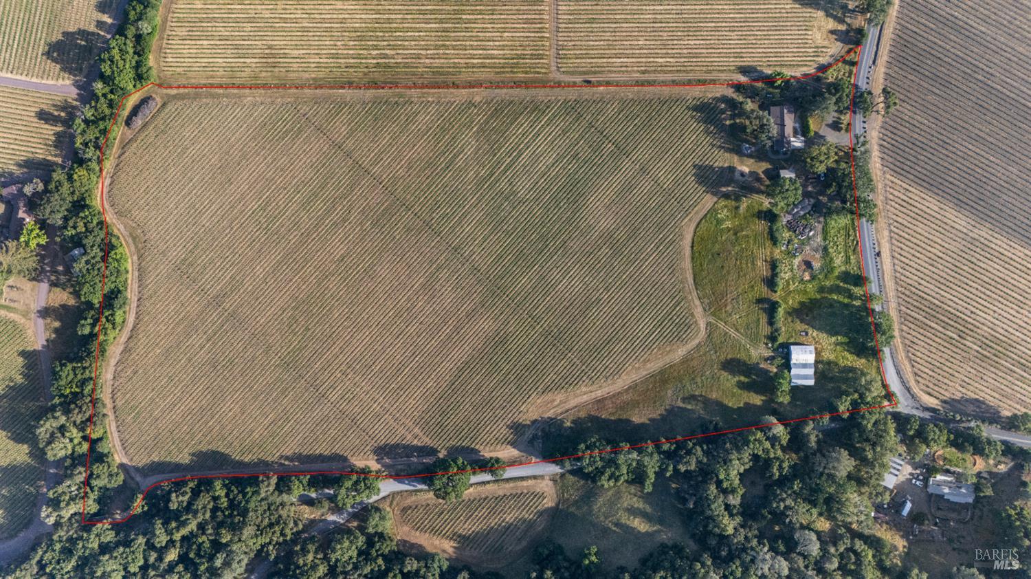 21800 River Road Geyserville, CA 95441 - Photo 2 of 30 a view of a garden