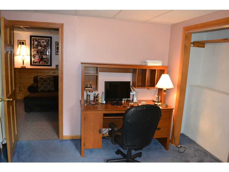 73 Reservoir Road Coventry, RI 02816 - Photo 24 of 25 Studio/Study/Office.