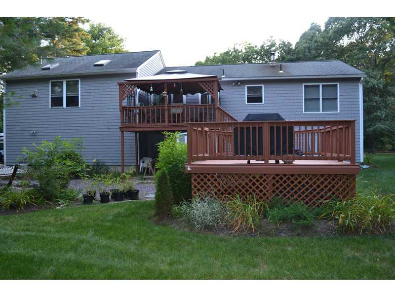 73 Reservoir Road Coventry, RI 02816 - Photo 4 of 25 Exterior Back.