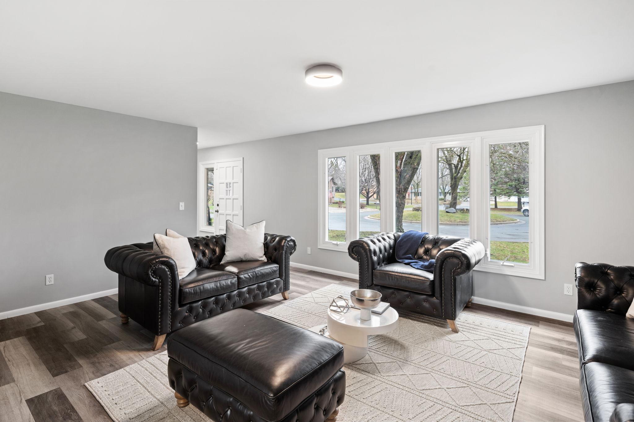 13304 Pine Ridge Road Burnsville, MN 55337 - Photo 2 of 43