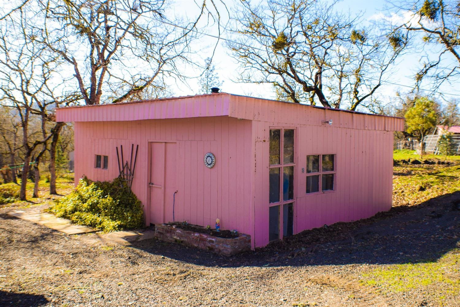 1856 Worthington Road Eagle Point, OR 97524 - Photo 3 of 29 Additional Photo