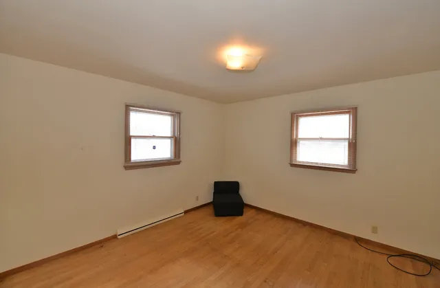 $189,900 | 2031 Wustum Avenue, Racine, WI 53404