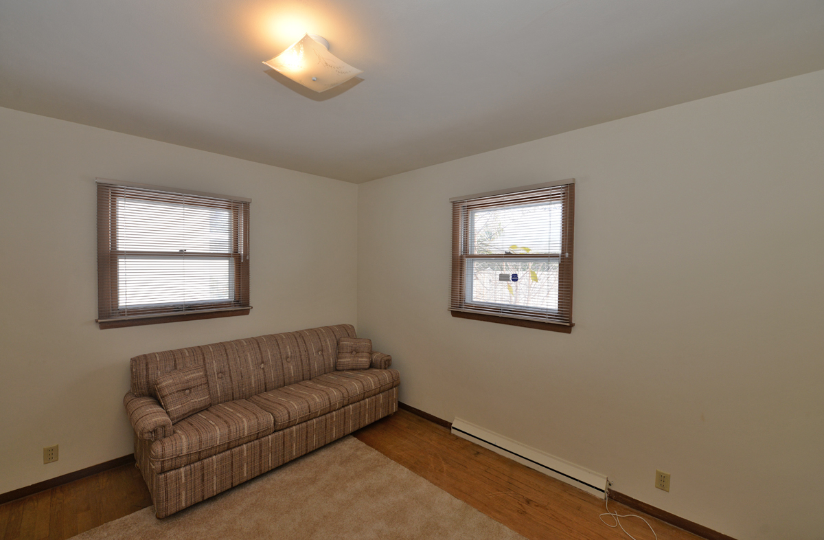 2031 Wustum Avenue Racine, WI 53404 - Photo 14 of 24 Photo 14